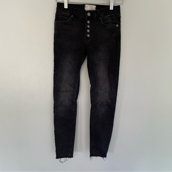 Free People Black High Waisted Button Fly Raw Hem Jeans SIZE 25 - Picture 7 of 8